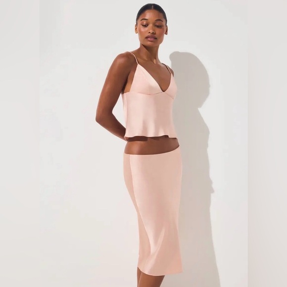 SKIMS Tops - SKIMS Silk Midi Skirt - Color Villa